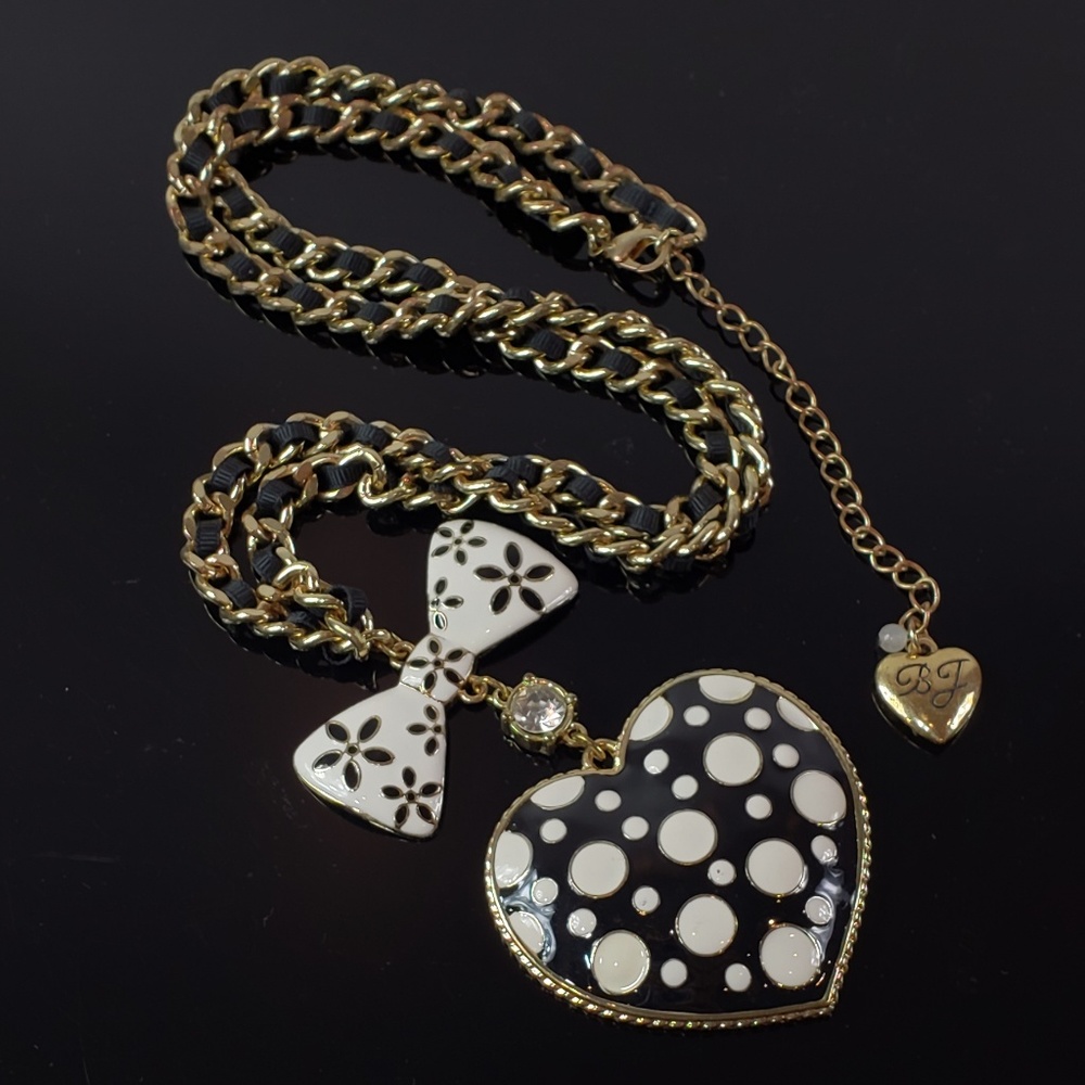 Betsey Johnson Necklace Large Heart Pendant - Picture 6 of 8